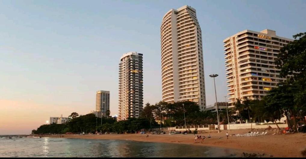 Sands Pratamnak Apartamento Pattaya Exterior foto